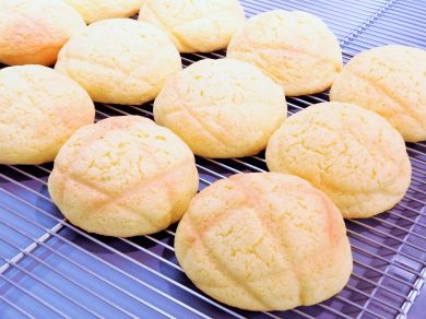 菓子パン(メロンパン、クリームパン)