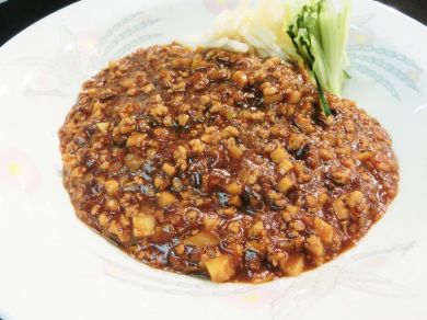 炸醤麺(中華ミートソース)