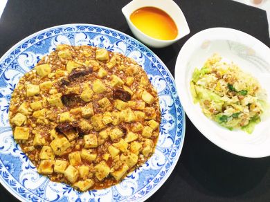 麻婆豆腐(マーボ豆腐)　炒飯(チャーハン)　寒天プリン