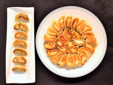 鍋貼餃子(焼きギョウザ)