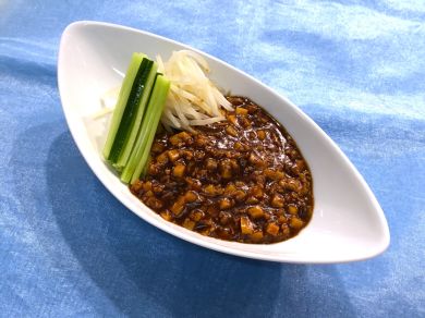 炸醤麺(ジャージャン麺)