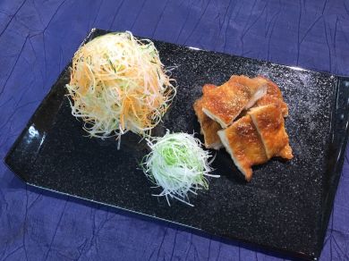 鶏の鍬焼き 山椒風味