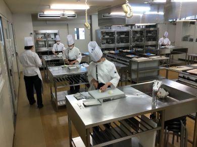 玉葱のみじん切り実技試験