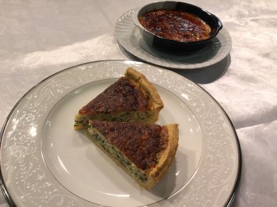 ほうれん草とベーコンのキッシュ　クレーム・ブリュレ