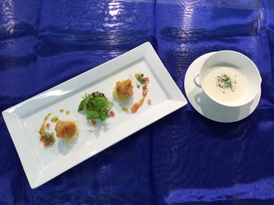 フリールクルヴェット(小海老の揚げ物)　玉葱の冷製スープ