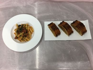 ペンネ・プッタネスカ　りんごパイ