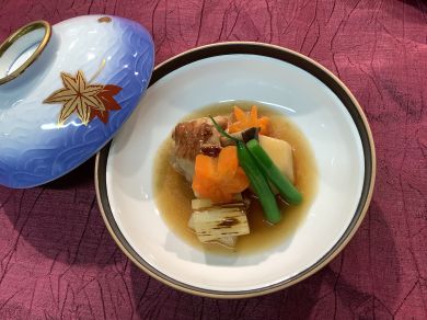 鶏手羽元の射込み煮